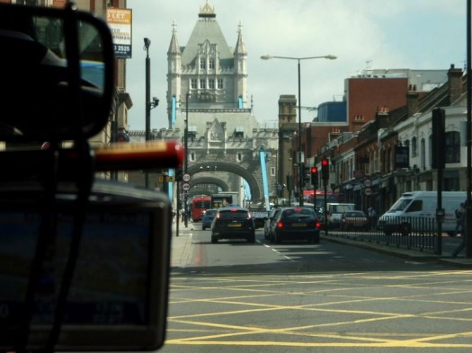 Tower Bridge mit Supernavi