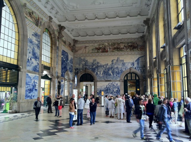 Kein Museum, nein. Eine Bahnhofshalle.