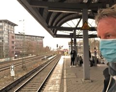 Am S-Bahnhof Holstenstraße gehen Geschichten los